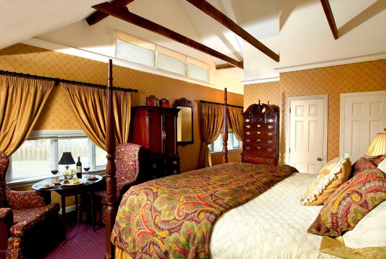 Copper Beech Inn Ivoryton Room photo